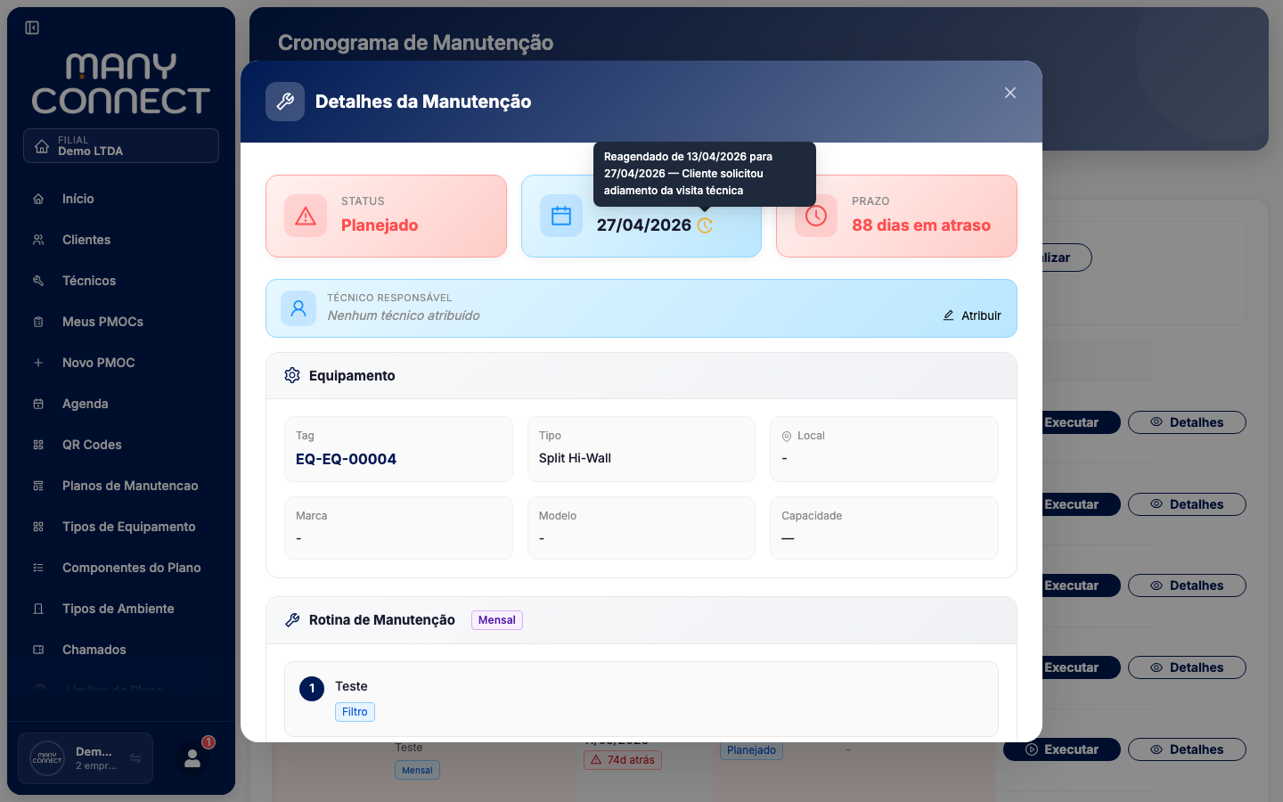Modal de Detalhes da Manutenção com o card Data Prevista mostrando 27/04/2026 e tooltip com o histórico do reagendamento